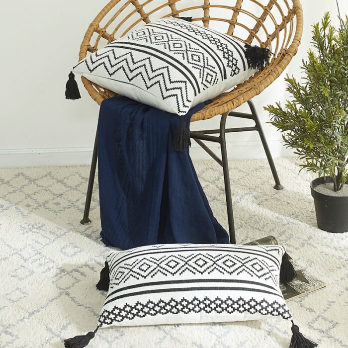 Tassel pillowcase - Image 3