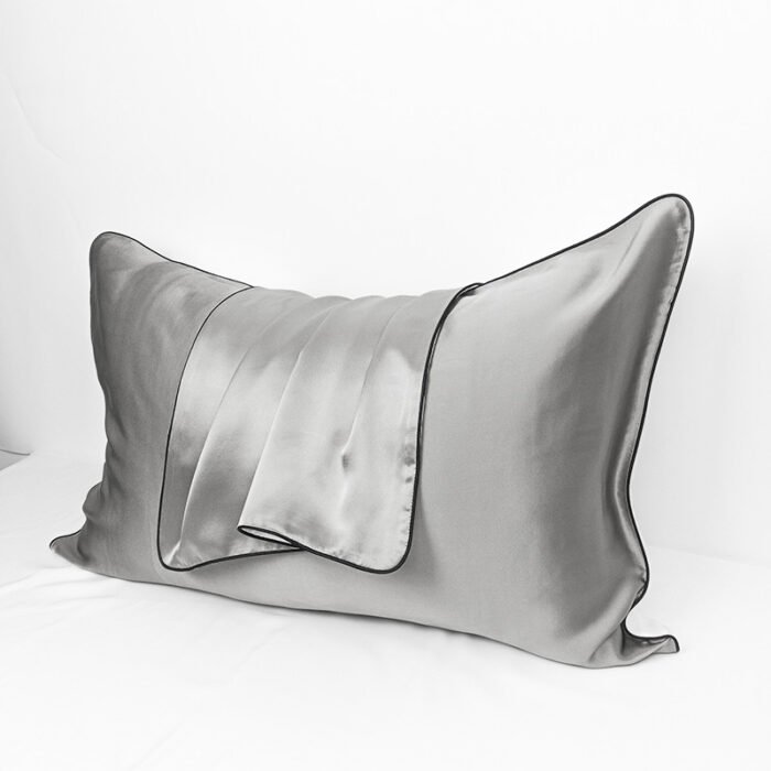 Silk Pillowcase 16 M Pillowcase Single-sided - Image 1
