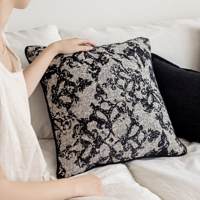 French Retro Sofa Cushion Cover Decorative Pillow - Image 2