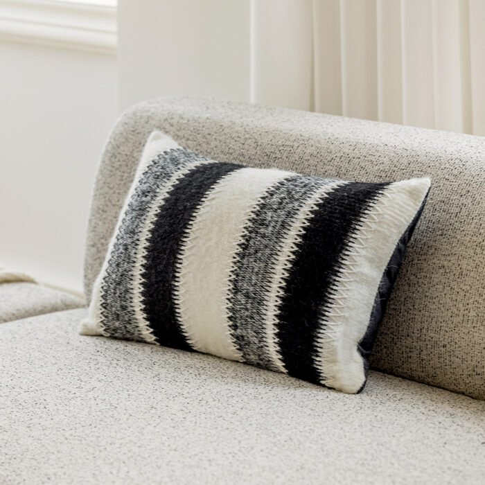 Living Room Decorative Sofa Wool Knitted Pillow Cover - Image 1