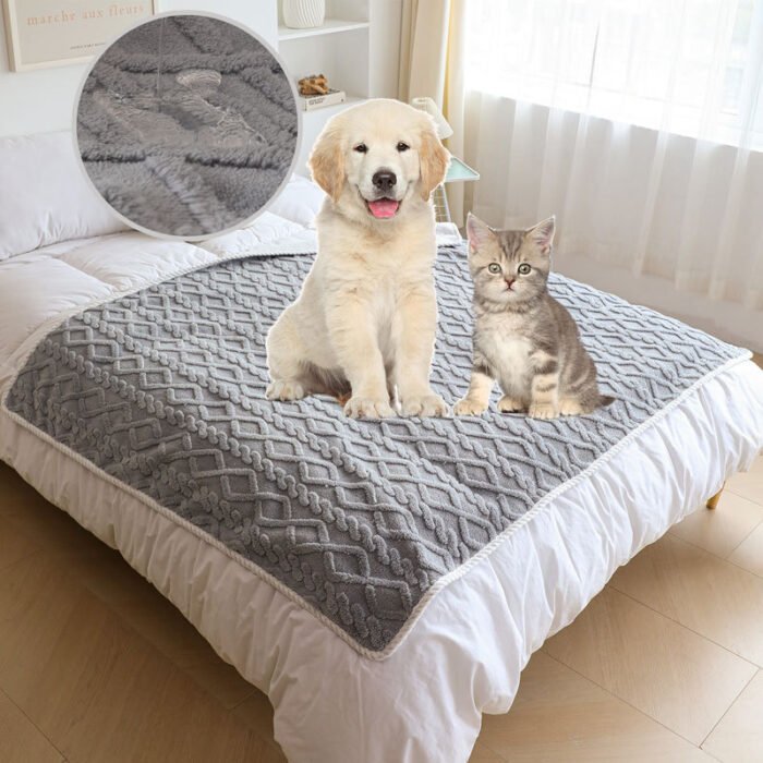 Pet Plush Blanket Thick Warm Waterproof Machine Washable Soft Cozy Winter Dog Cat Bed Throw Blanket Sleeping Quilt Pet Supplies - Image 1