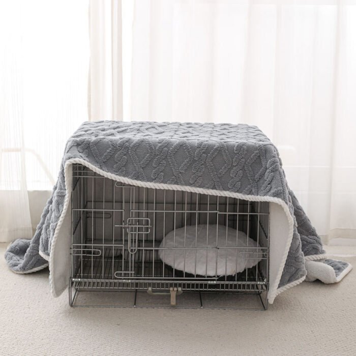 Pet Plush Blanket Thick Warm Waterproof Machine Washable Soft Cozy Winter Dog Cat Bed Throw Blanket Sleeping Quilt Pet Supplies - Image 3