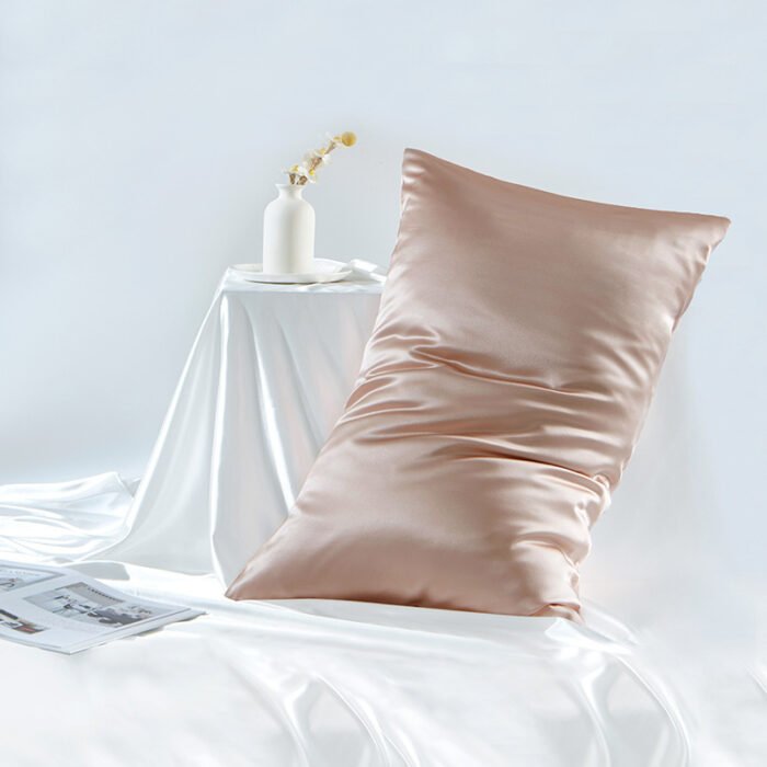 Double-sided Silk Pillowcase 19 M Bed Pillowcase - Image 1